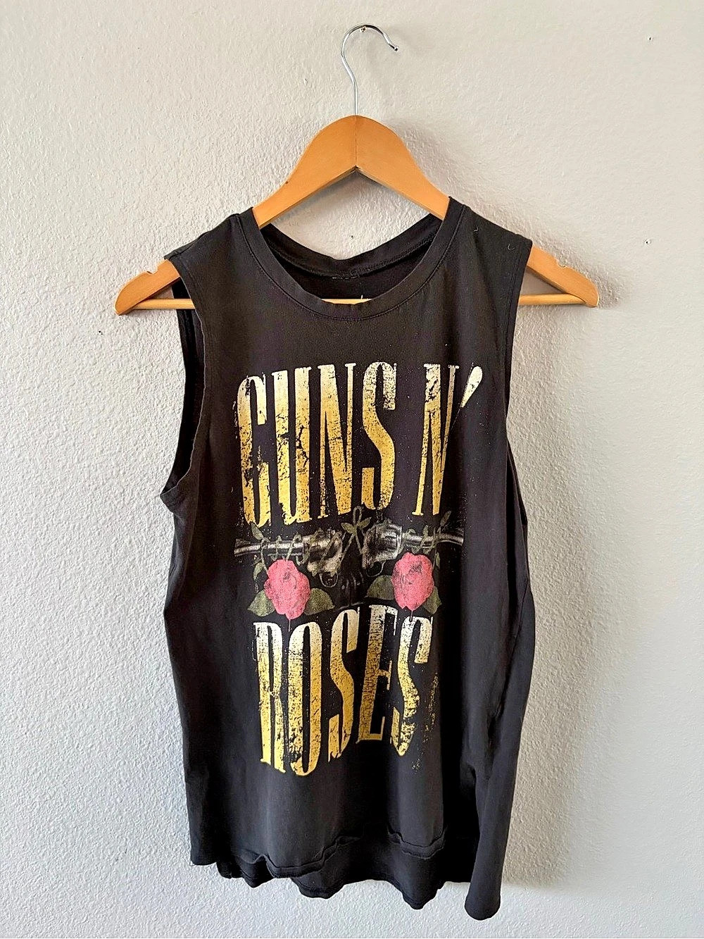 Guns N' Roses Graphic Muscle Tee in Black